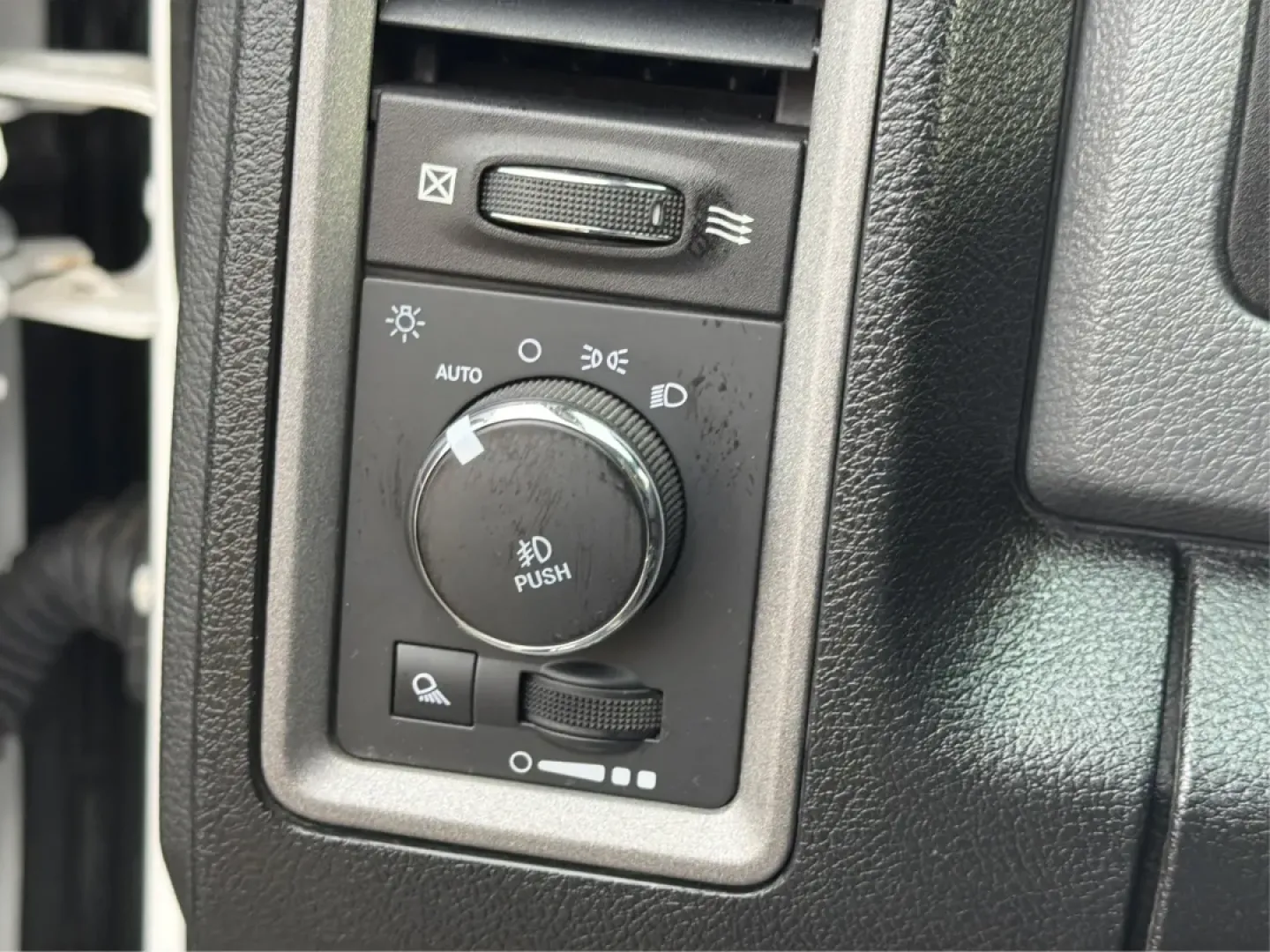 2018 Ram 1500 Express Crew Cab 4x4 5'7 Box (1C6RR7KG7JS) with an Other engine, located at 1230 East Main St, Xenia, OH, 45385, (937) 908-9800, 39.688026, -83.910172 - **Unleash Your Adventurous Side with the 2018 Ram 1500 Express Crew Cab 4x4!** <br /> <br /> If you're a weekend warrior or need a reliable truck for your daily commute, the 2018 Ram 1500 Express Crew Cab is ready to take on any challenge you throw its way. Perfect for outdoor enthusiasts and growin - Photo#16