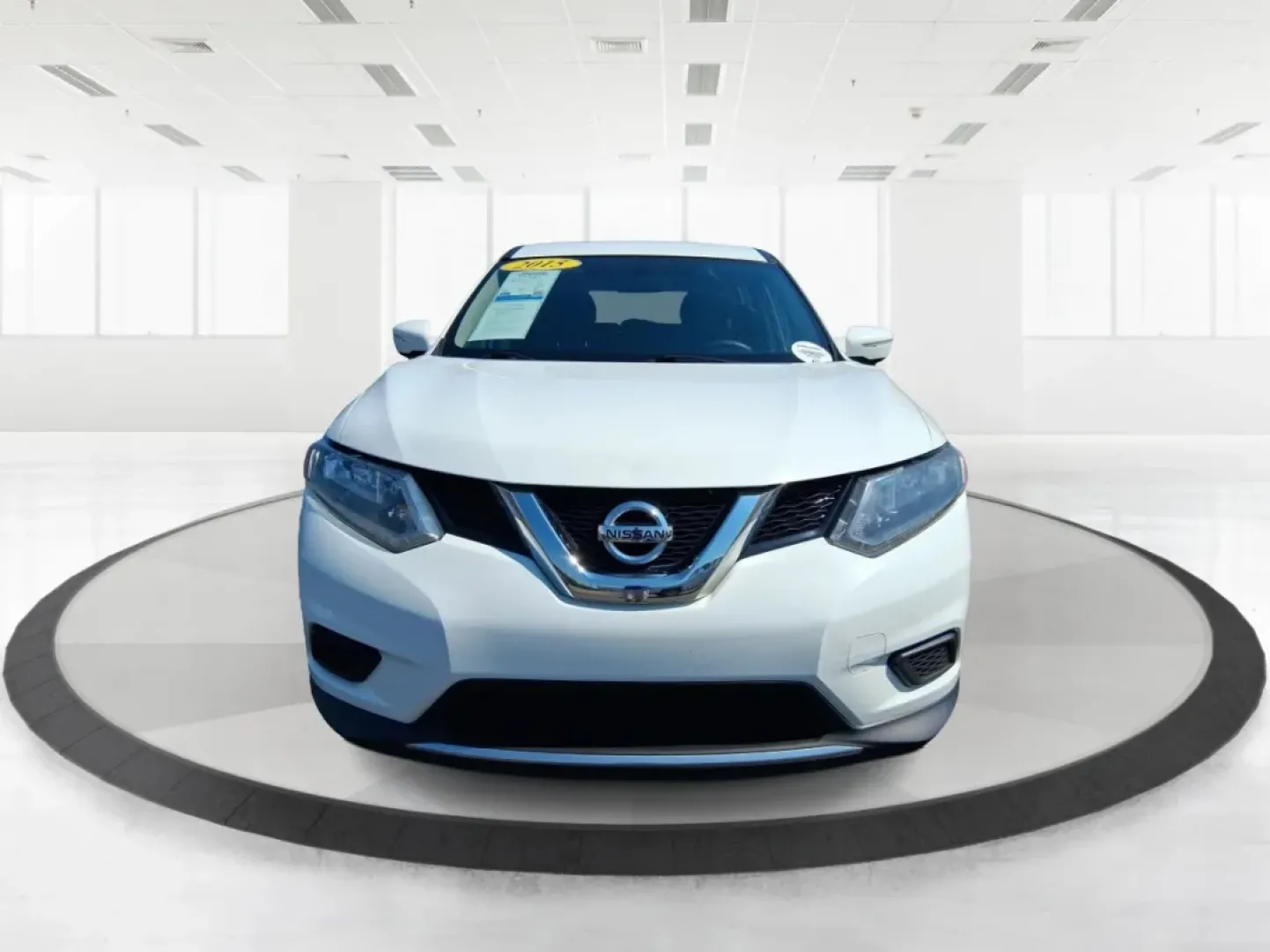 2015 Nissan Rogue S (KNMAT2MV8FP) with an 2.5L I-4 DOHC engine, located at 880 E. National Road, Vandalia, OH, 45377, (937) 908-9800, 39.891918, -84.183594 - **Discover the Ultimate Family SUV: 2015 Nissan Rogue at Advantage Car and Credit in Vandalia, OH!**<br /> <br /> Are you looking for a vehicle that perfectly balances functionality and style for your growing family? The 2015 Nissan Rogue is the ideal choice! With its spacious interior, advanced saf - Photo#7