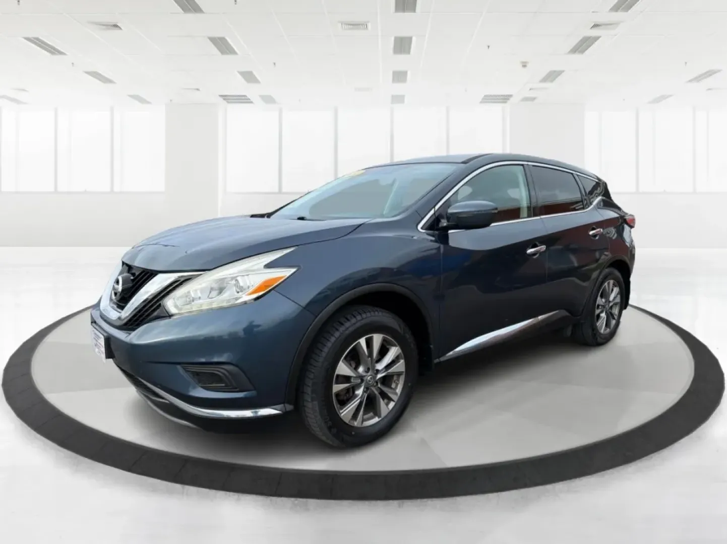 2016 Nissan Murano S (5N1AZ2MH1GN) with an 3.5L V-6 DOHC engine, located at 880 E. National Road, Vandalia, OH, 45377, (937) 908-9800, 39.891918, -84.183594 - **Elevate Your Daily Drive with the 2016 Nissan Murano S Perfect for Families and Adventurers Alike!**<br /> <br /> Are you in search of a vehicle that seamlessly blends style, comfort, and performance? Look no further than this stunning **2016 Nissan Murano S**, available now at **Advantage Car an - Photo#8