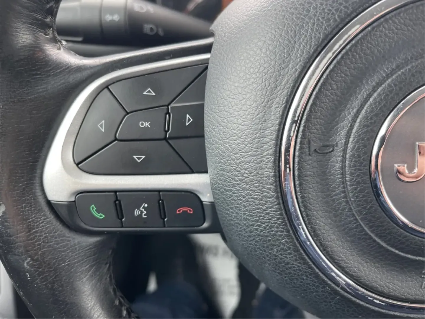 2018 Jeep Renegade Latitude 4x4 (ZACCJBBB5JP) with an Other engine, located at 1951 S Dayton Lakeview Rd., New Carlisle, OH, 45344, (937) 908-9800, 39.890999, -84.050255 - **Explore New Adventures with the 2018 Jeep Renegade Latitude 4x4!**<br /> <br /> Are you ready to elevate your adventures with a vehicle that perfectly balances style, comfort, and capability? Look no further than this striking 2018 Jeep Renegade Latitude 4x4, available now at Advantage Car and Cre - Photo#15