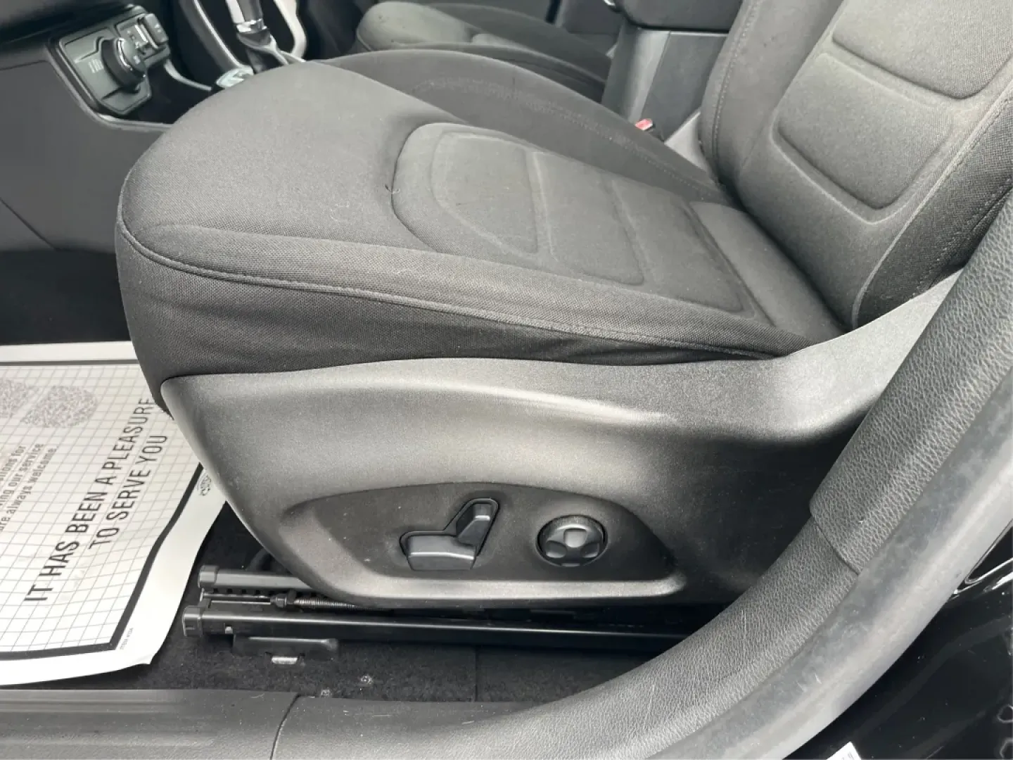 2018 Jeep Renegade Latitude 4x4 (ZACCJBBB5JP) with an Other engine, located at 1951 S Dayton Lakeview Rd., New Carlisle, OH, 45344, (937) 908-9800, 39.890999, -84.050255 - **Explore New Adventures with the 2018 Jeep Renegade Latitude 4x4!**<br /> <br /> Are you ready to elevate your adventures with a vehicle that perfectly balances style, comfort, and capability? Look no further than this striking 2018 Jeep Renegade Latitude 4x4, available now at Advantage Car and Cre - Photo#17