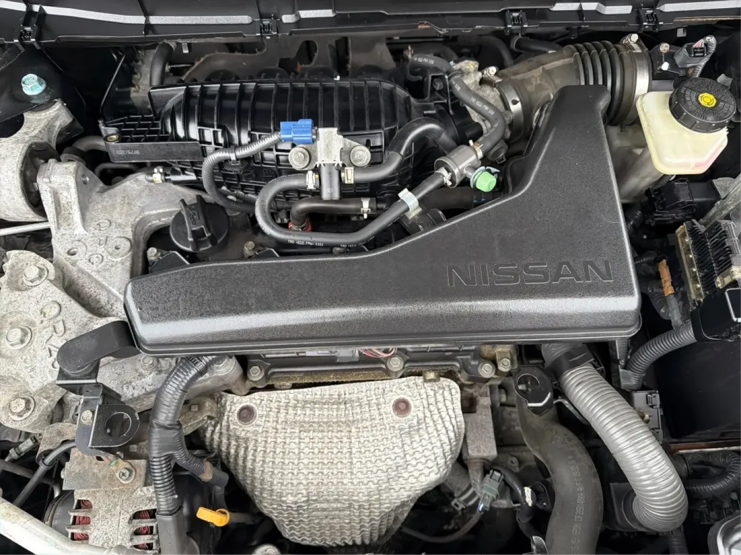 2015 Nissan Rogue SL (5N1AT2MV1FC) with an 2.5L I-4 DOHC engine, located at 8750 N County Rd 25A, Piqua, OH, 45356, (937) 908-9800, 40.164391, -84.232513 - **Adventure Awaits in the 2015 Nissan Rogue SL Perfect for Your Active Lifestyle!**<br /> <br /> Are you in search of a reliable SUV that can handle weekend getaways, family road trips, or daily commutes with ease? Look no further than this 2015 Nissan Rogue SL, available now at Advantage Car and C - Photo#11