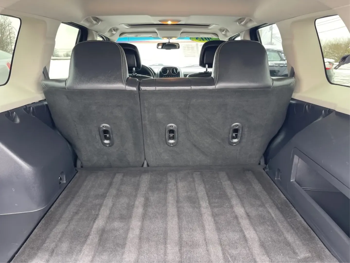 2015 Jeep Patriot High Altitude Edition (1C4NJRFB5FD) with an 2.4L I-4 DOHC engine, located at 1951 S Dayton Lakeview Rd., New Carlisle, OH, 45344, (937) 908-9800, 39.890999, -84.050255 - **Experience Adventure and Convenience with the 2015 Jeep Patriot at Advantage Car and Credit - New Carlisle, OH!**<br /> <br /> Are you ready to elevate your driving lifestyle? Whether you're a weekend adventurer seeking thrilling off-road experiences, a busy commuter needing reliable transportatio - Photo#11