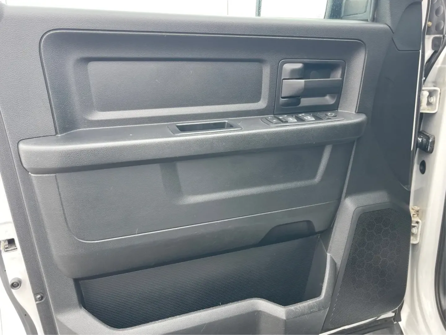 2017 Ram 1500 Express Quad Cab 4x4 6'4 Box (1C6RR7FT5HS) with an Other engine, located at 1951 S Dayton Lakeview Rd., New Carlisle, OH, 45344, (937) 908-9800, 39.890999, -84.050255 - **Unleash Your Adventurous Spirit with the 2017 Ram 1500 Express Quad Cab at Advantage Car and Credit!**<br /> <br /> Are you ready to elevate your outdoor adventures or tackle those long commutes with confidence? Look no further! The 2017 Ram 1500 Express Quad Cab 4x4 is not just a truck; it's a li - Photo#17