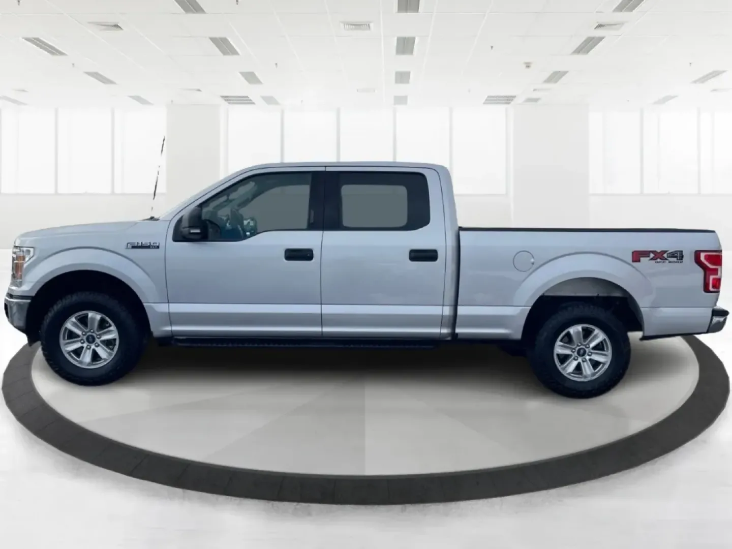 2019 Ford F-150 XLT (1FTFW1E42KK) with an Other engine, located at 1951 S Dayton Lakeview Rd., New Carlisle, OH, 45344, (937) 908-9800, 39.890999, -84.050255 - **Experience Adventure and Reliability with the 2019 Ford F-150 XLT at Advantage Car and Credit - New Carlisle!**<br /> <br /> Are you in search of a vehicle that can keep up with your active lifestyle? Whether you're hauling the family for a weekend getaway, navigating daily commutes, or tackling o - Photo#5