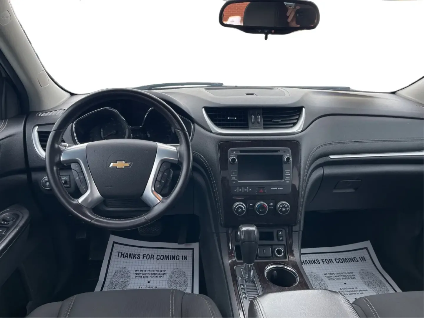 2017 Chevrolet Traverse 1LT (1GNKRGKDXHJ) with an 3.6L V-6 gasoline direct injection engine, located at 880 E. National Road, Vandalia, OH, 45377, (937) 908-9800, 39.891918, -84.183594 - **Explore the Open Road with the 2017 Chevrolet Traverse: Your Family's Ideal Adventure Companion!**<br /> <br /> Are you seeking a versatile SUV that effortlessly blends comfort, style, and practicality? Look no further than the stunning 2017 Chevrolet Traverse 1LT, available now at Advantage Car a - Photo#21