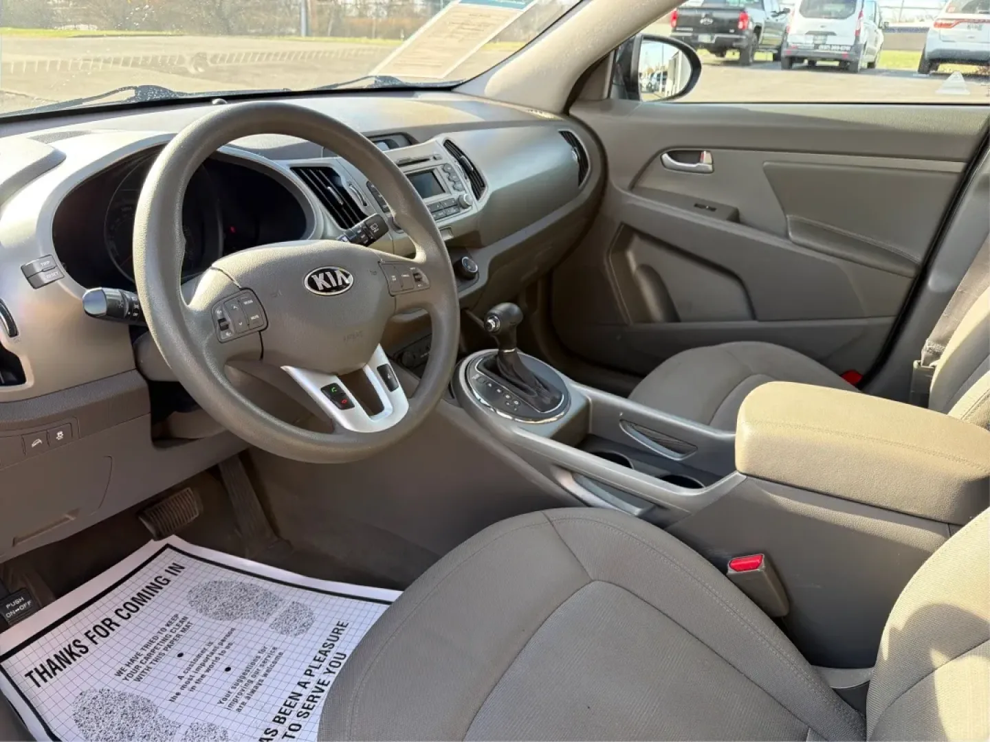 2013 Kia Sportage LX (KNDPB3A27D7) with an 2.4L I-4 DOHC engine, located at 8750 N County Rd 25A, Piqua, OH, 45356, (937) 908-9800, 40.164391, -84.232513 - **Discover Your Next Adventure with the 2013 Kia Sportage at Jamestown Auto Sales!**<br /> <br /> Are you ready to elevate your weekend adventures or make your daily commute more enjoyable? The 2013 Kia Sportage LX is your ticket to a versatile lifestyle, perfectly designed for those who crave both - Photo#9