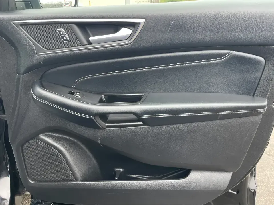 2017 Ford Edge Titanium (2FMPK4K86HB) with an 3.5L V6 DOHC 24V engine, 6A transmission, located at 8750 N County Rd 25A, Piqua, OH, 45356, (937) 908-9800, 40.164391, -84.232513 - Unleash your adventurous spirit with the 2017 Ford Edge Titanium SUV, now available at Advantage Car and Credit in New Carlisle, OH! This versatile vehicle is perfect for families on the go, commuters looking for comfort, or anyone who enjoys weekend adventures. With a spacious interior and robust c - Photo#20