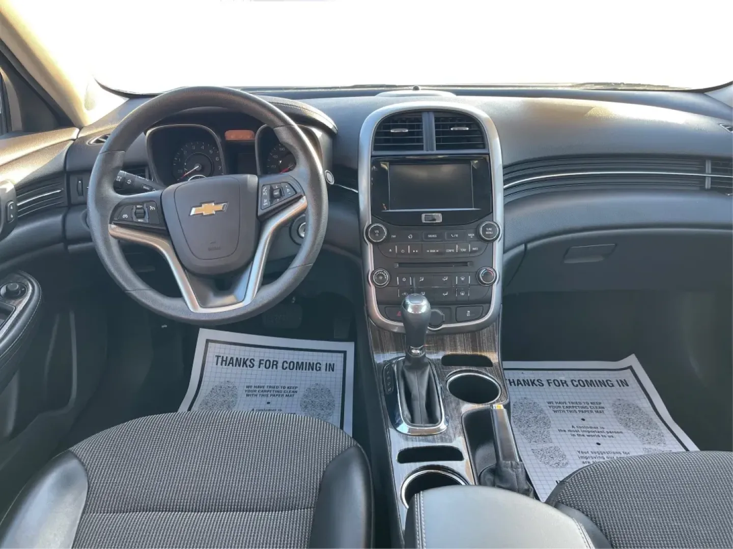 2014 Chevrolet Malibu 1LT (1G11C5SL7EF) with an ECOTEC 2.5L I-4 gasoline direct injection engine, located at 1230 East Main St, Xenia, OH, 45385, (937) 908-9800, 39.688026, -83.910172 - Are you ready to elevate your daily commute or make unforgettable memories on weekend adventures? The 2014 Chevrolet Malibu 1LT, now available at Advantage Car and Credit in Xenia, OH, is the perfect sedan for those seeking a reliable, stylish, and feature-packed vehicle without breaking the bank. W - Photo#21