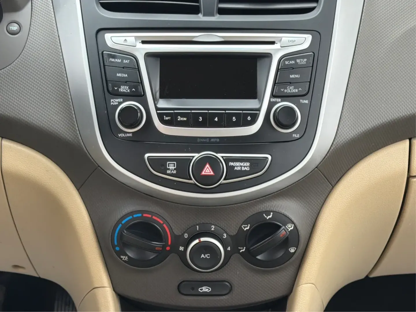 2014 Hyundai Accent GLS (KMHCT4AE6EU) with an 1.6L I-4 gasoline direct injection engine, located at 4508 South Dixie Dr, Moraine, OH, 45439, (937) 908-9800, 39.689976, -84.218452 - Discover the perfect blend of reliability and style with the 2014 Hyundai Accent GLS, an exceptional sedan ideally suited for budget-conscious buyers and those embarking on new journeys. Whether you're navigating the bustling streets of Moraine, OH, or taking a scenic drive through nearby Dayton, th - Photo#12