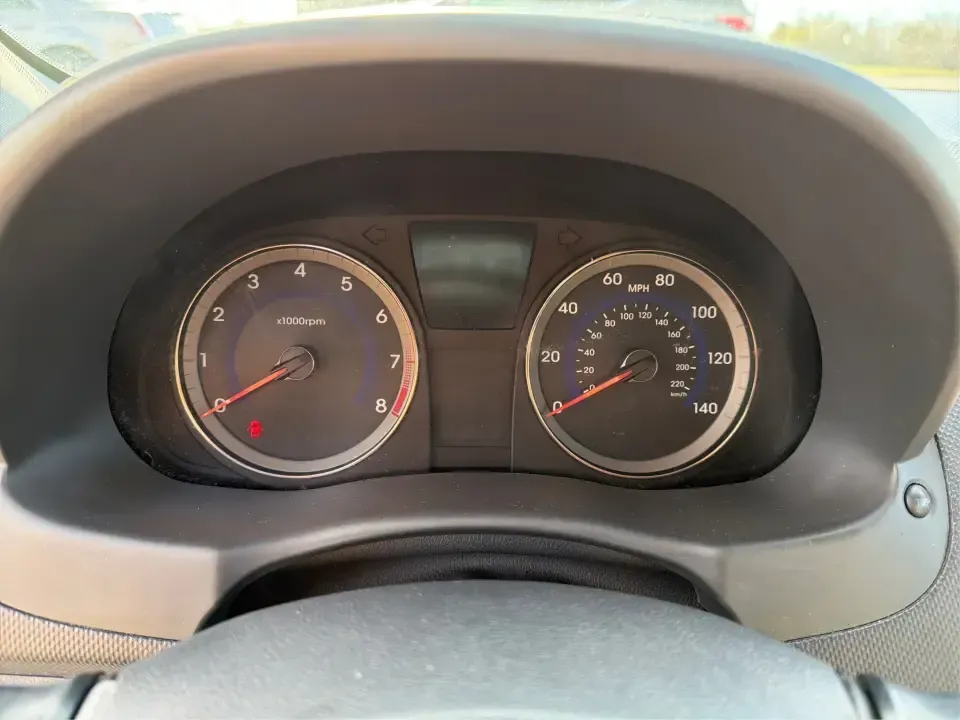 2016 Hyundai Accent SE (KMHCT4AE7GU) with an 1.6L I-4 gasoline direct injection engine, 6A transmission, located at 880 E. National Road, Vandalia, OH, 45377, (937) 908-9800, 39.891918, -84.183594 - **Discover Your Next Adventure with This 2016 Hyundai Accent SE Sedan!**<br /> <br /> Are you looking for a reliable vehicle to elevate your daily commute or weekend getaways? Look no further than the stunning 2016 Hyundai Accent SE Sedan available at Advantage Car and Credit. Located at 1951 S Dayt - Photo#15
