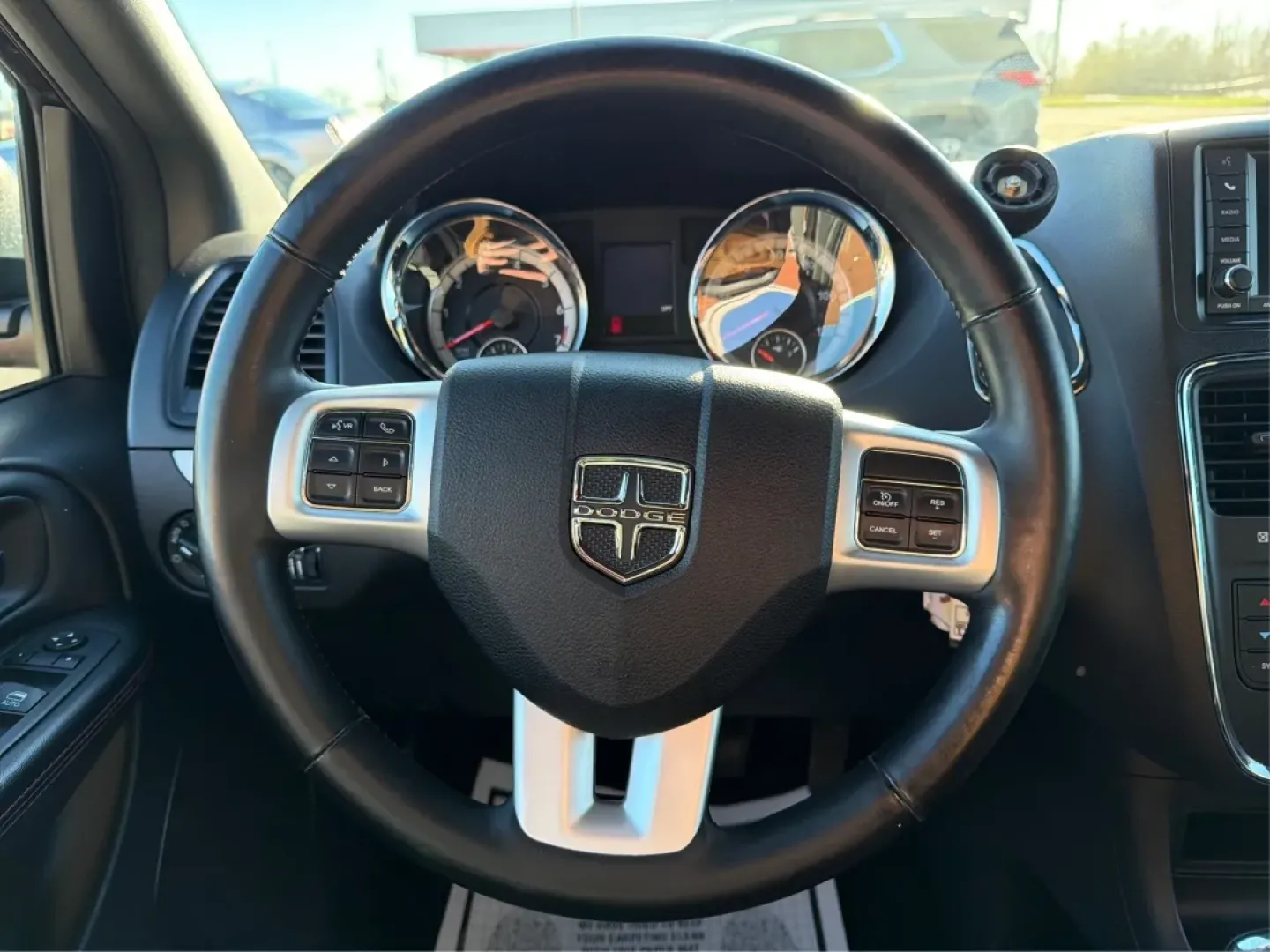 2019 Dodge Grand Caravan GT (2C4RDGEG3KR) with an Pentastar 3.6L V-6 DOHC engine, located at 8750 N County Rd 25A, Piqua, OH, 45356, (937) 908-9800, 40.164391, -84.232513 - Step into the world of family adventures and daily commutes with the 2019 Dodge Grand Caravan GT, now available at Advantage Car and Credit - Piqua in Piqua, OH. Whether you're shuttling the kids to soccer practice or planning a weekend getaway, this versatile passenger van is designed to meet all y - Photo#16