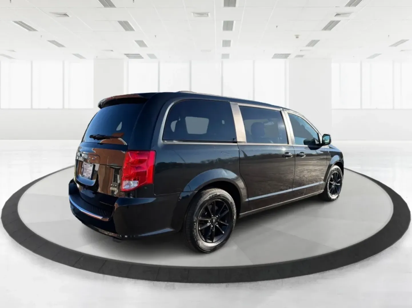 2019 Dodge Grand Caravan GT (2C4RDGEG3KR) with an Pentastar 3.6L V-6 DOHC engine, located at 1099 N County Rd 25A, Troy, OH, 45373, (937) 908-9800, 40.057079, -84.212883 - Step into the world of family adventures and daily commutes with the 2019 Dodge Grand Caravan GT, now available at Advantage Car and Credit - Piqua in Piqua, OH. Whether you're shuttling the kids to soccer practice or planning a weekend getaway, this versatile passenger van is designed to meet all y - Photo#2