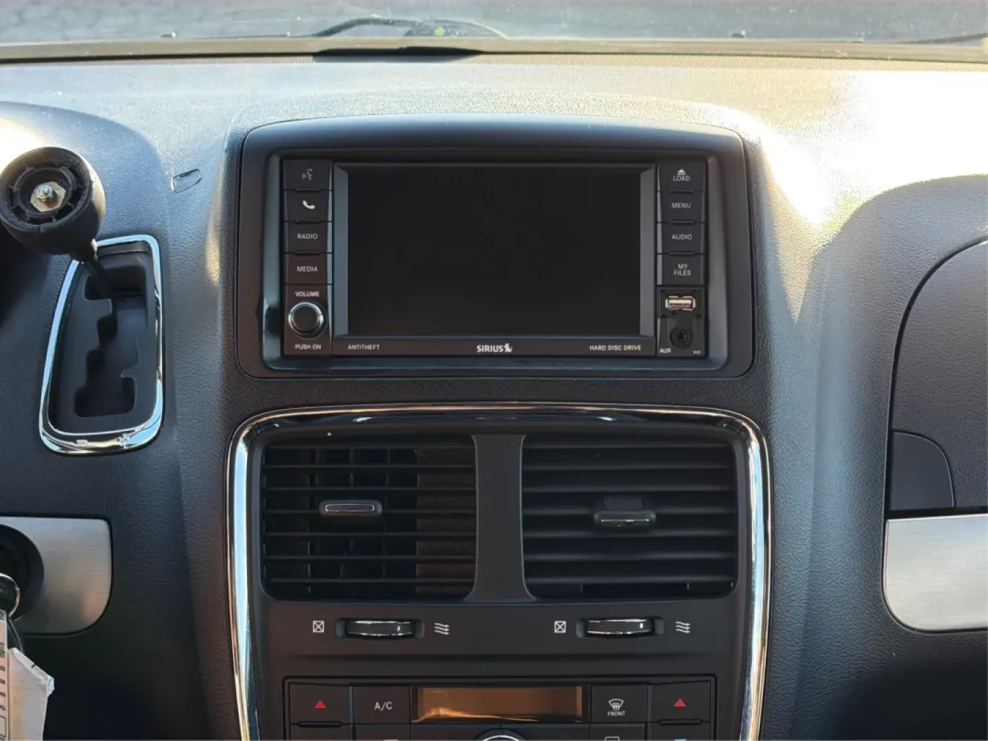 2019 Dodge Grand Caravan GT (2C4RDGEG3KR) with an Pentastar 3.6L V-6 DOHC engine, located at 1099 N County Rd 25A, Troy, OH, 45373, (937) 908-9800, 40.057079, -84.212883 - Step into the world of family adventures and daily commutes with the 2019 Dodge Grand Caravan GT, now available at Advantage Car and Credit - Piqua in Piqua, OH. Whether you're shuttling the kids to soccer practice or planning a weekend getaway, this versatile passenger van is designed to meet all y - Photo#13