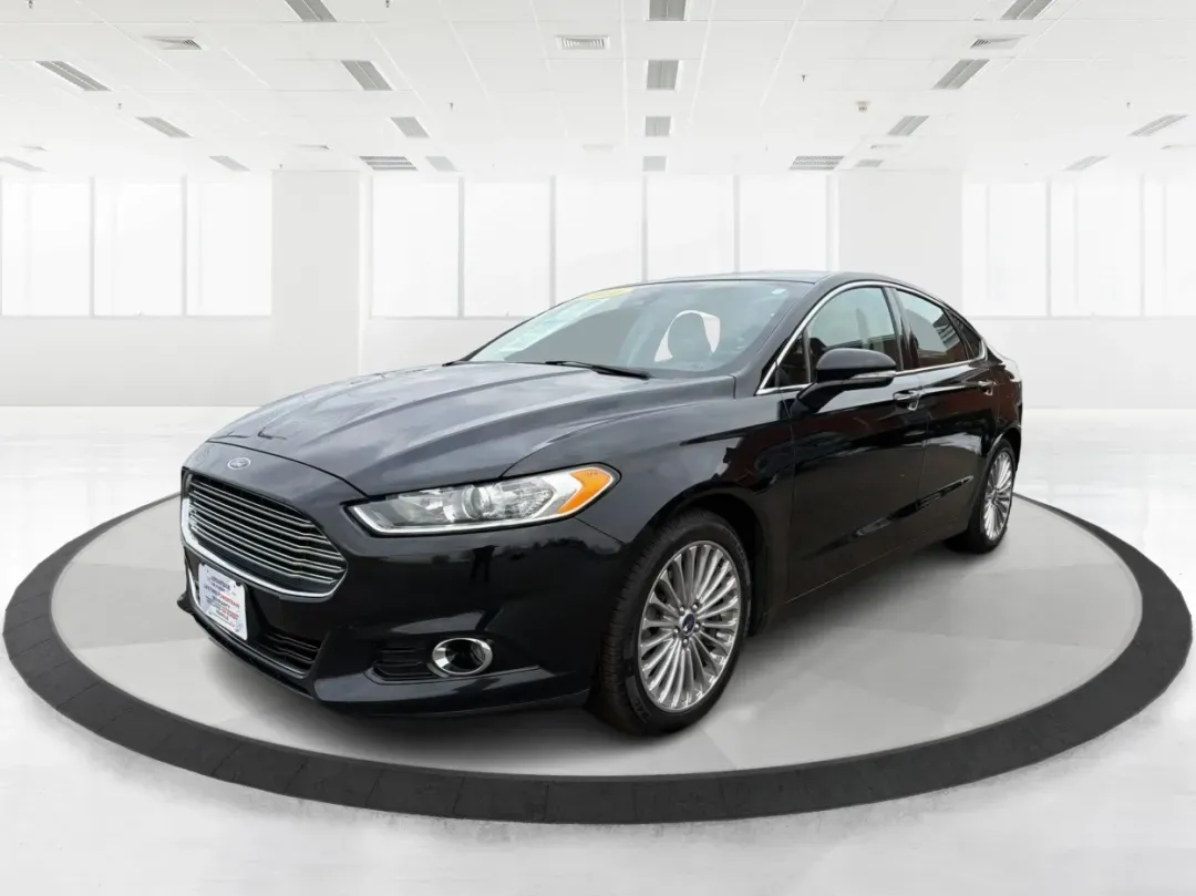 2016 Ford Fusion Titanium (3FA6P0D99GR) with an EcoBoost 2L I-4 gasoline direct injection engine, located at 8750 N County Rd 25A, Piqua, OH, 45356, (937) 908-9800, 40.164391, -84.232513 - **Experience Everyday Luxury with the 2016 Ford Fusion Titanium - Perfect for Your Active Lifestyle!**<br /> <br /> Elevate your daily commute or weekend getaways with the stunning 2016 Ford Fusion Titanium, now available at Advantage Car and Credit Piqua, located at 8750 N County Rd 25A, Piqua, OH - Photo#8