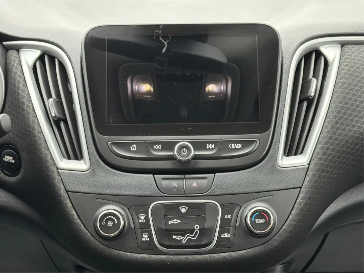 2020 Chevrolet Malibu LS (1G1ZB5ST8LF) with an 1.5L L4 DOHC 16V engine, 6-Speed Automatic transmission, located at 1951 S Dayton Lakeview Rd., New Carlisle, OH, 45344, (937) 908-9800, 39.890999, -84.050255 - **Unlock a New Chapter in Your Journey with the 2020 Chevrolet Malibu at Advantage Car and Credit - New Carlisle!**<br /> <br /> Are you searching for the perfect sedan that blends style, reliability, and modern technology? Look no further than the 2020 Chevrolet Malibu, available now at Advantage C - Photo#13