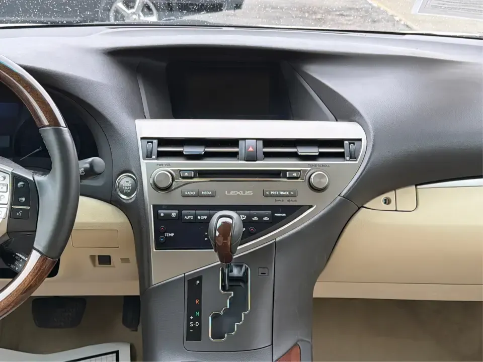 2015 Lexus RX 350 F Sport | Crafted Line (2T2BK1BA3FC) with an 3.5L V-6 DOHC engine, 6-Speed Automatic transmission, located at 401 Woodman Dr, Riverside, OH, 45431, (937) 908-9800, 39.760899, -84.123421 - **Elevate Your Drive with the 2015 Lexus RX 350 Perfect for Family Adventures and Daily Commutes!**<br /> <br /> Are you ready to enhance your lifestyle with a vehicle that combines luxury, performance, and reliability? Look no further than the stunning 2015 Lexus RX 350 at Advantage Car and Credit - Photo#13