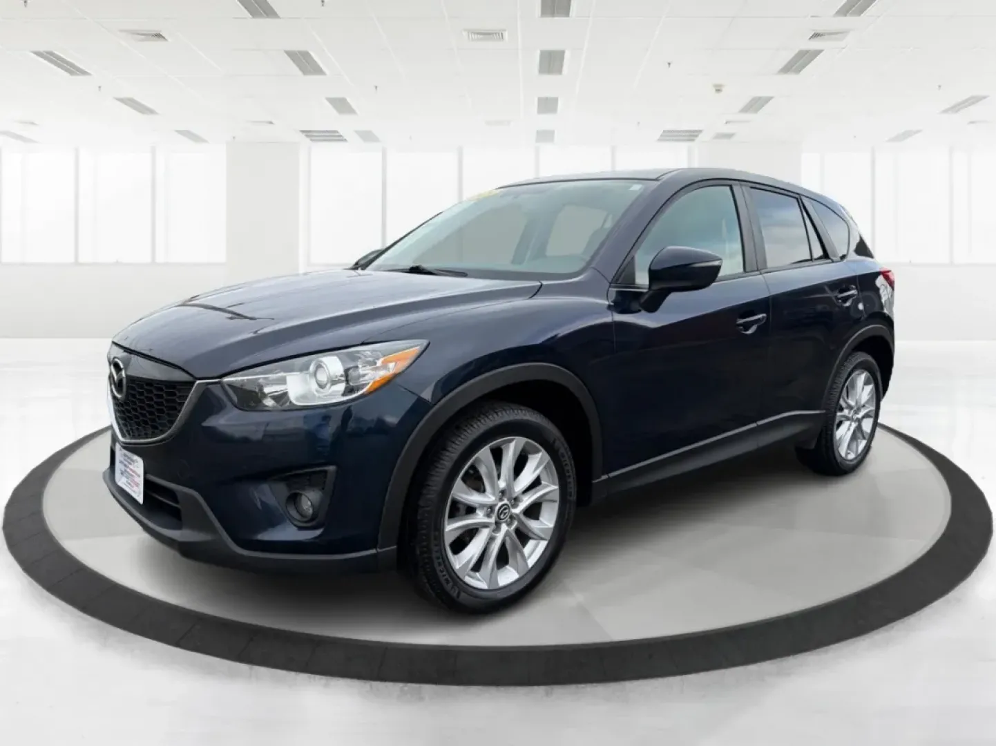2015 Mazda CX-5 Grand Touring (JM3KE2DY9F0) with an SKYACTIV-G 2.5L I-4 gasoline direct injection engine, located at 1951 S Dayton Lakeview Rd., New Carlisle, OH, 45344, (937) 908-9800, 39.890999, -84.050255 - **Discover Adventure with the 2015 Mazda CX-5 at Advantage Car and Credit New Carlisle!**<br /> <br /> Are you ready to elevate your driving experience? Whether you're a growing family in need of space, a commuter looking for reliability, or an adventurer seeking the perfect weekend getaway vehicle - Photo#8