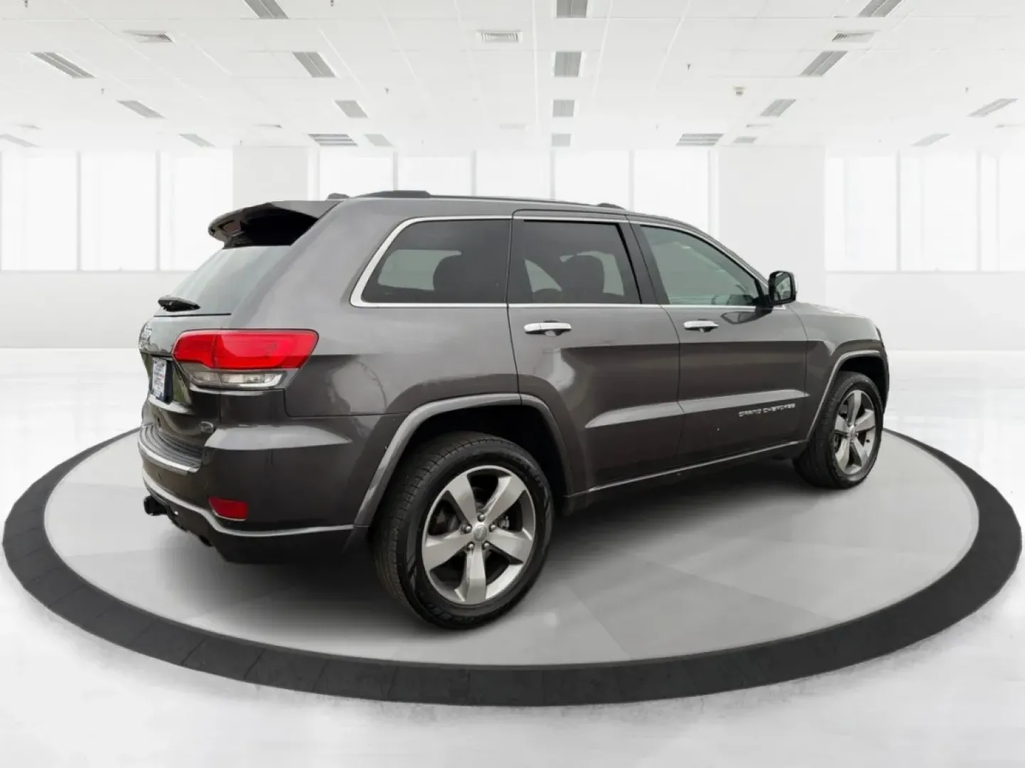 2015 Jeep Grand Cherokee Overland (1C4RJFCT6FC) with an Other engine, located at 1099 N County Rd 25A, Troy, OH, 45373, (937) 908-9800, 40.057079, -84.212883 - **Adventure Awaits: 2015 Jeep Grand Cherokee Overland - Your Perfect Family SUV!**<br /> <br /> If you're looking for a vehicle that perfectly balances comfort, style, and rugged capability, look no further than this stunning 2015 Jeep Grand Cherokee Overland. This SUV is not just a mode of transpor - Photo#2