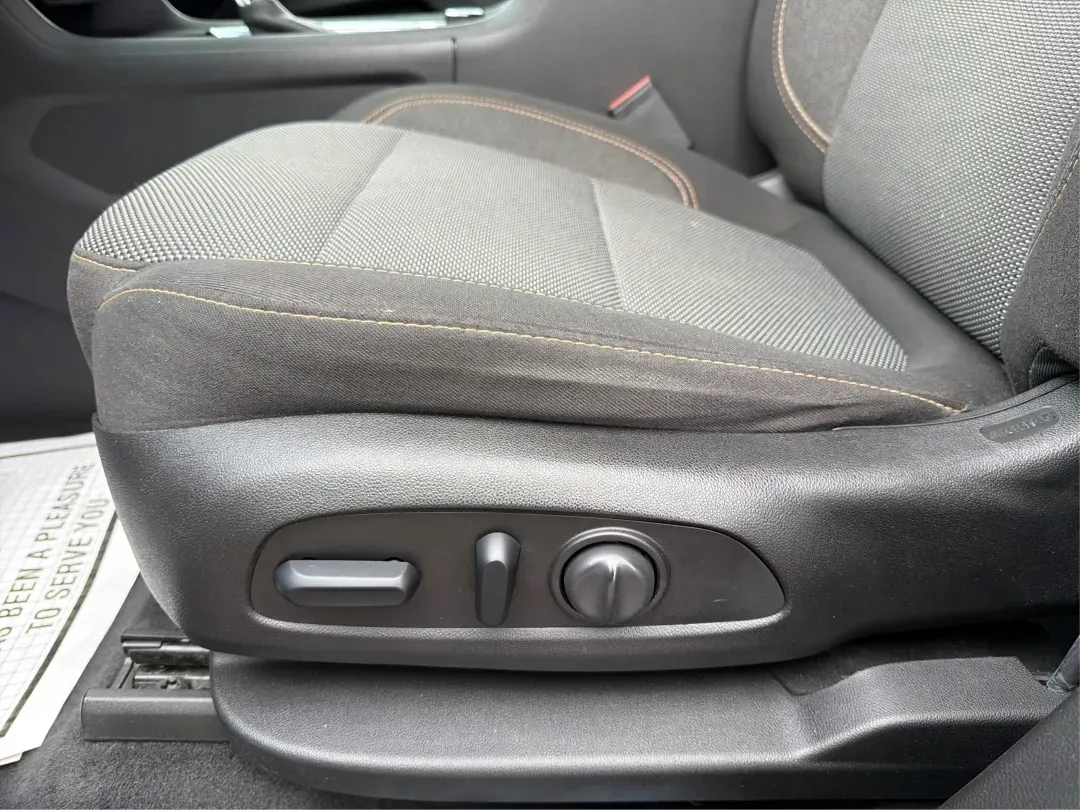 2018 Chevrolet Traverse 1LT (1GNERGKW6JJ) with an 3.6L V-6 gasoline direct injection engine, located at 8750 N County Rd 25A, Piqua, OH, 45356, (937) 908-9800, 40.164391, -84.232513 - Are you ready to elevate your family's adventures, all while cruising in unparalleled comfort and style? Look no further than this stunning 2018 Chevrolet Traverse 1LT, now available at Advantage Car and Credit in Fairborn, OH! With ample space, cutting-edge technology, and a robust engine, this SUV - Photo#18