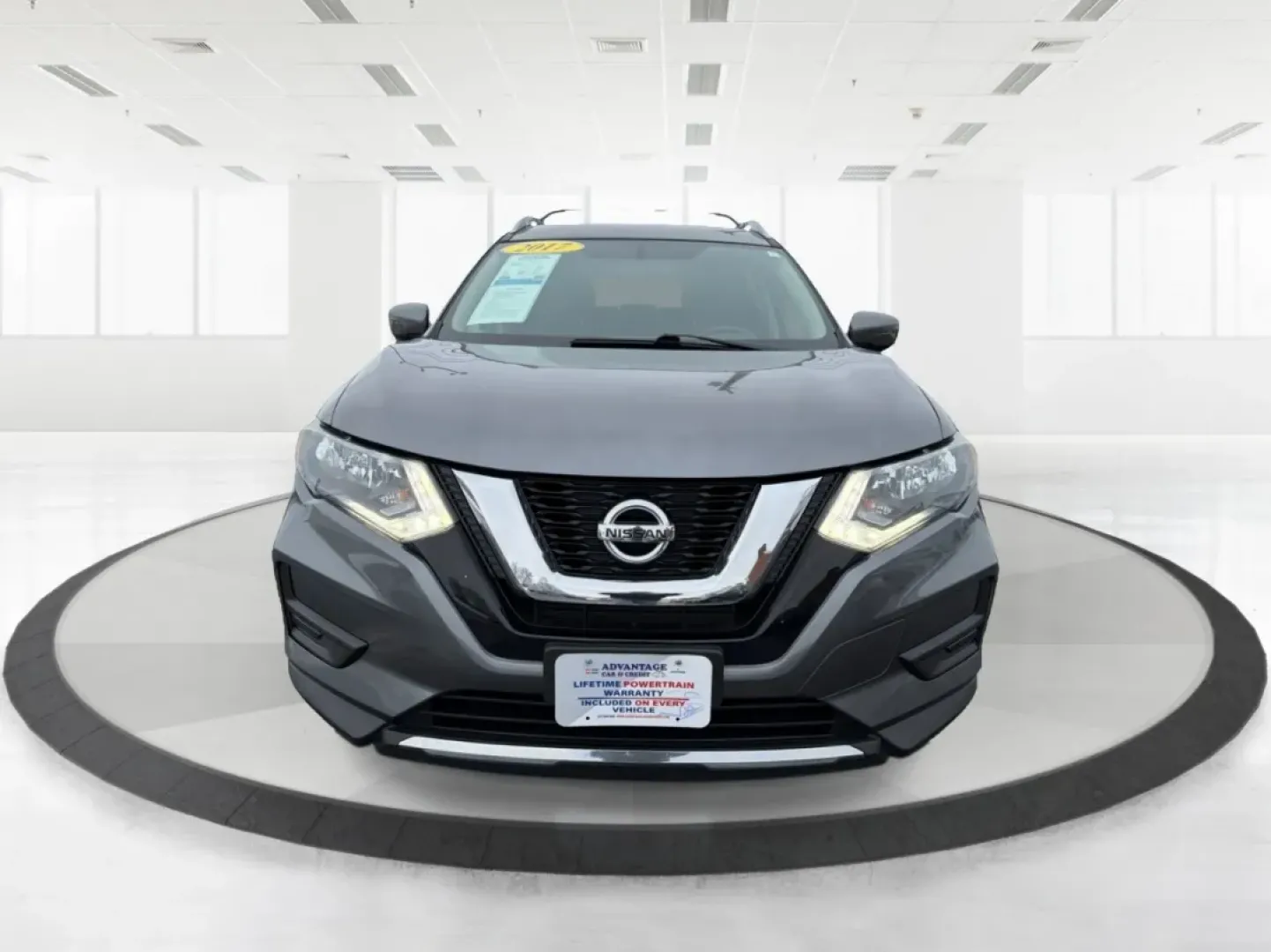 2017 Nissan Rogue SV (5N1AT2MV8HC) with an 2.5L I-4 DOHC engine, CVT transmission, located at 401 Woodman Dr, Riverside, OH, 45431, (937) 908-9800, 39.760899, -84.123421 - **Adventure Awaits with the 2017 Nissan Rogue SV Perfect for Growing Families!**<br /> <br /> Are you in search of a reliable SUV that fits your active lifestyle? Look no further than this 2017 Nissan Rogue SV, available now at Advantage Car and Credit - Troy! This spacious sport utility vehicle is - Photo#7