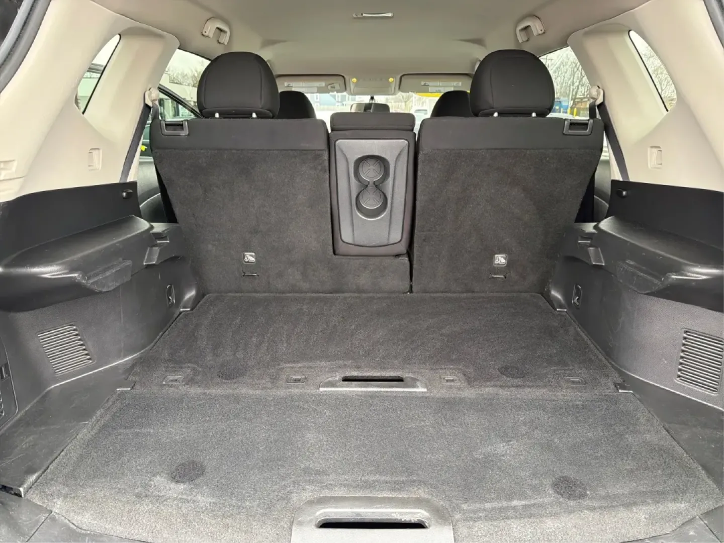 2017 Nissan Rogue SV (5N1AT2MV8HC) with an 2.5L I-4 DOHC engine, CVT transmission, located at 401 Woodman Dr, Riverside, OH, 45431, (937) 908-9800, 39.760899, -84.123421 - **Adventure Awaits with the 2017 Nissan Rogue SV Perfect for Growing Families!**<br /> <br /> Are you in search of a reliable SUV that fits your active lifestyle? Look no further than this 2017 Nissan Rogue SV, available now at Advantage Car and Credit - Troy! This spacious sport utility vehicle is - Photo#12