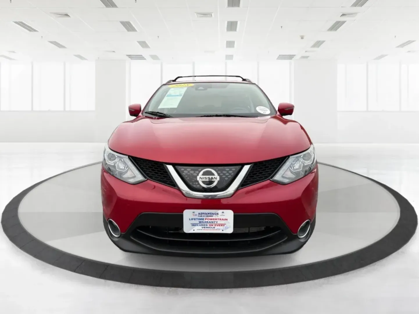 2018 Nissan Rogue SL (JN1BJ1CRXJW) with an 2L I-4 gasoline direct injection engine, located at 880 E. National Road, Vandalia, OH, 45377, (937) 908-9800, 39.891918, -84.183594 - **Adventure Awaits with the 2018 Nissan Rogue SL at Advantage Car and Credit - Fairborn!**<br /> <br /> Are you ready to elevate your driving experience and create unforgettable memories on the road? The 2018 Nissan Rogue SL is the ideal companion for growing families, weekend adventurers, or anyone - Photo#7