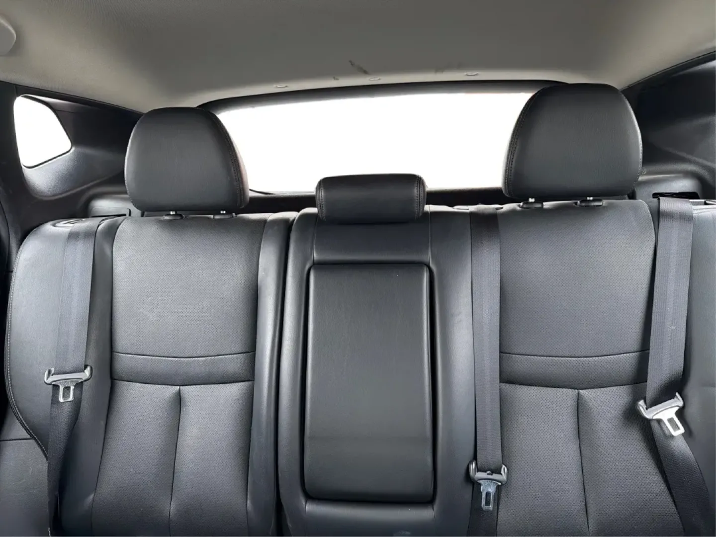 2018 Nissan Rogue SL (JN1BJ1CRXJW) with an 2L I-4 gasoline direct injection engine, located at 880 E. National Road, Vandalia, OH, 45377, (937) 908-9800, 39.891918, -84.183594 - **Adventure Awaits with the 2018 Nissan Rogue SL at Advantage Car and Credit - Fairborn!**<br /> <br /> Are you ready to elevate your driving experience and create unforgettable memories on the road? The 2018 Nissan Rogue SL is the ideal companion for growing families, weekend adventurers, or anyone - Photo#14