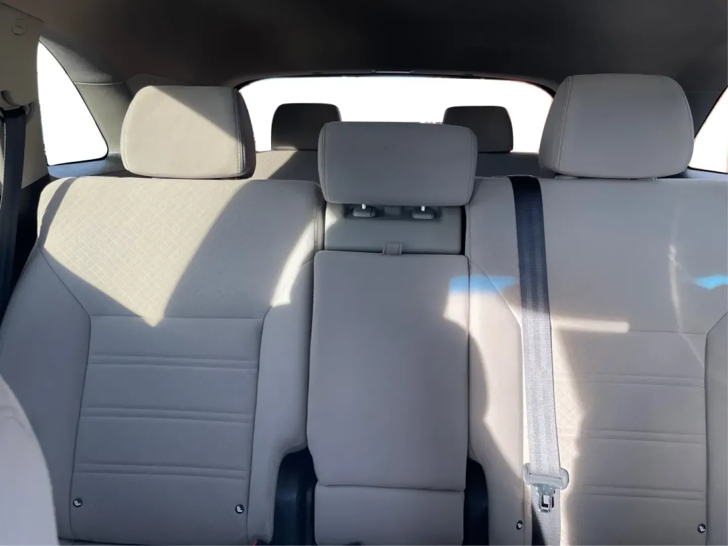 2017 Kia Sorento 2.4L LX (5XYPG4A37HG) with an 2.4L I-4 gasoline direct injection engine, located at 1951 S Dayton Lakeview Rd., New Carlisle, OH, 45344, (937) 908-9800, 39.890999, -84.050255 - **Adventure Awaits: Drive Home the 2017 Kia Sorento LX from Advantage Car and Credit!**<br /> <br /> Are you ready to embark on weekend adventures, family road trips, or daily commutes? The 2017 Kia Sorento LX, available at Advantage Car and Credit in New Carlisle, OH, is the perfect companion for e - Photo#14