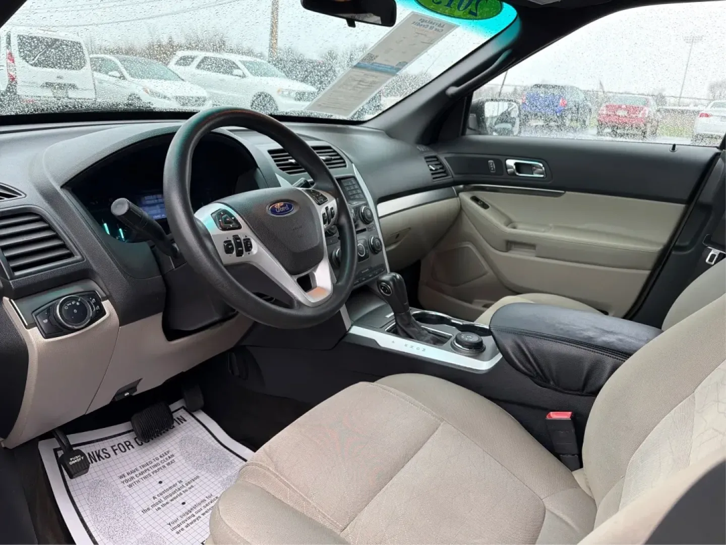 2015 Ford Explorer Base (1FM5K8B82FG) with an Other engine, located at 1230 East Main St, Xenia, OH, 45385, (937) 908-9800, 39.688026, -83.910172 - **Adventure Awaits: Explore New Horizons with the 2015 Ford Explorer from Advantage Car and Credit - Piqua!**<br /> <br /> Are you ready to elevate your driving experience and embrace life's adventures? Whether you're planning family outings, commuting to work, or embarking on weekend getaways, the - Photo#9