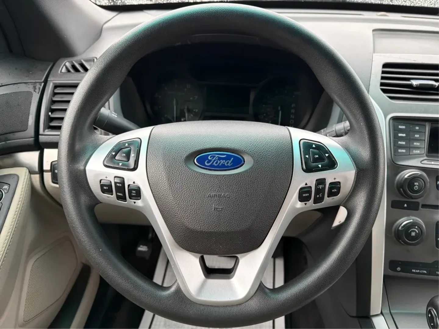 2015 Ford Explorer Base (1FM5K8B82FG) with an Other engine, located at 1230 East Main St, Xenia, OH, 45385, (937) 908-9800, 39.688026, -83.910172 - **Adventure Awaits: Explore New Horizons with the 2015 Ford Explorer from Advantage Car and Credit - Piqua!**<br /> <br /> Are you ready to elevate your driving experience and embrace life's adventures? Whether you're planning family outings, commuting to work, or embarking on weekend getaways, the - Photo#16