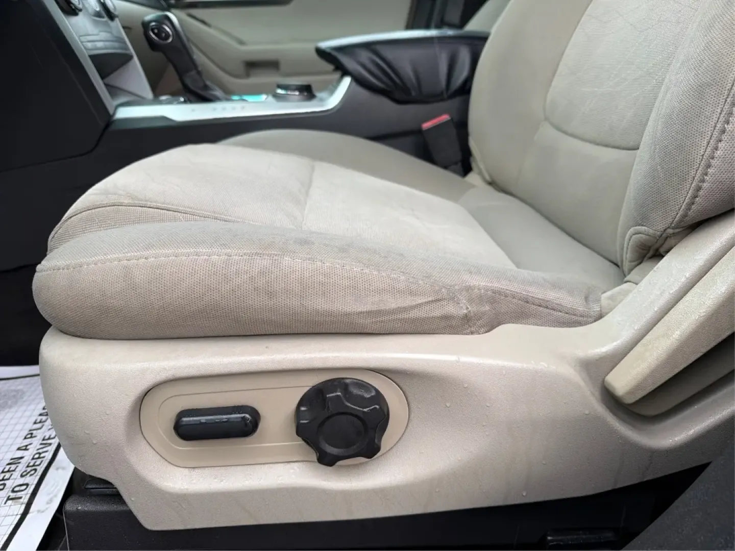 2015 Ford Explorer Base (1FM5K8B82FG) with an Other engine, located at 1230 East Main St, Xenia, OH, 45385, (937) 908-9800, 39.688026, -83.910172 - **Adventure Awaits: Explore New Horizons with the 2015 Ford Explorer from Advantage Car and Credit - Piqua!**<br /> <br /> Are you ready to elevate your driving experience and embrace life's adventures? Whether you're planning family outings, commuting to work, or embarking on weekend getaways, the - Photo#18