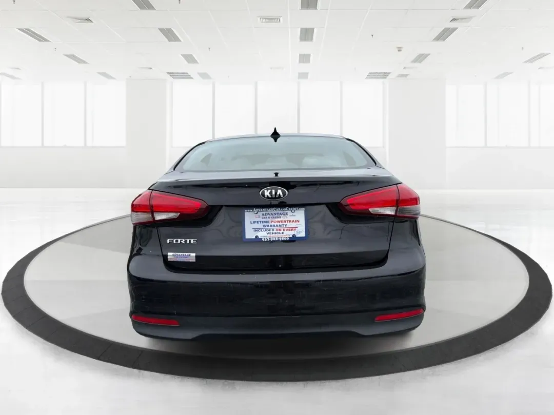 2018 Kia Forte LX (3KPFK4A71JE) with an 2L I-4 DOHC engine, located at 1951 S Dayton Lakeview Rd., New Carlisle, OH, 45344, (937) 908-9800, 39.890999, -84.050255 - **Discover Your Next Adventure with the 2018 Kia Forte at Advantage Car and Credit!**<br /> <br /> Are you in the market for a reliable and stylish sedan that accommodates your busy lifestyle? Look no further than this stunning 2018 Kia Forte LX, available now at Advantage Car and Credit in New Carl - Photo#3