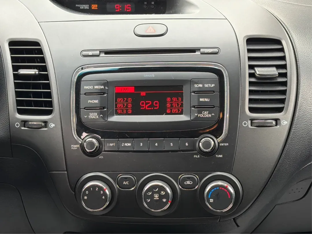 2018 Kia Forte LX (3KPFK4A71JE) with an 2L I-4 DOHC engine, located at 1951 S Dayton Lakeview Rd., New Carlisle, OH, 45344, (937) 908-9800, 39.890999, -84.050255 - **Discover Your Next Adventure with the 2018 Kia Forte at Advantage Car and Credit!**<br /> <br /> Are you in the market for a reliable and stylish sedan that accommodates your busy lifestyle? Look no further than this stunning 2018 Kia Forte LX, available now at Advantage Car and Credit in New Carl - Photo#13