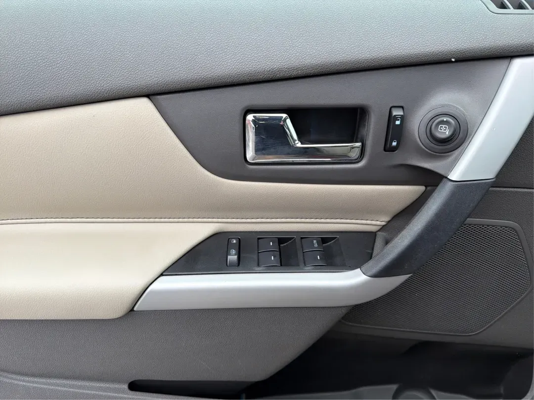 2014 Ford Edge Limited (2FMDK4KC2EB) with an 3.5L V-6 DOHC engine, located at 8750 N County Rd 25A, Piqua, OH, 45356, (937) 908-9800, 40.164391, -84.232513 - 2014 Ford Edge Limited - Photo#18