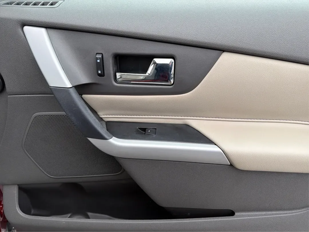 2014 Ford Edge Limited (2FMDK4KC2EB) with an 3.5L V-6 DOHC engine, located at 8750 N County Rd 25A, Piqua, OH, 45356, (937) 908-9800, 40.164391, -84.232513 - 2014 Ford Edge Limited - Photo#19