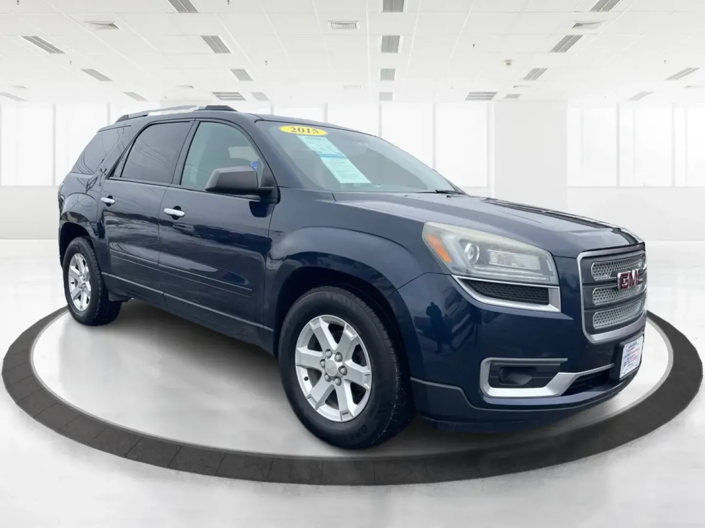 2015 GMC Acadia SLE-2 (1GKKVPKD6FJ) with an 3.6L V-6 gasoline direct injection engine, located at 1230 East Main St, Xenia, OH, 45385, (937) 908-9800, 39.688026, -83.910172 - Third Row - Photo#15
