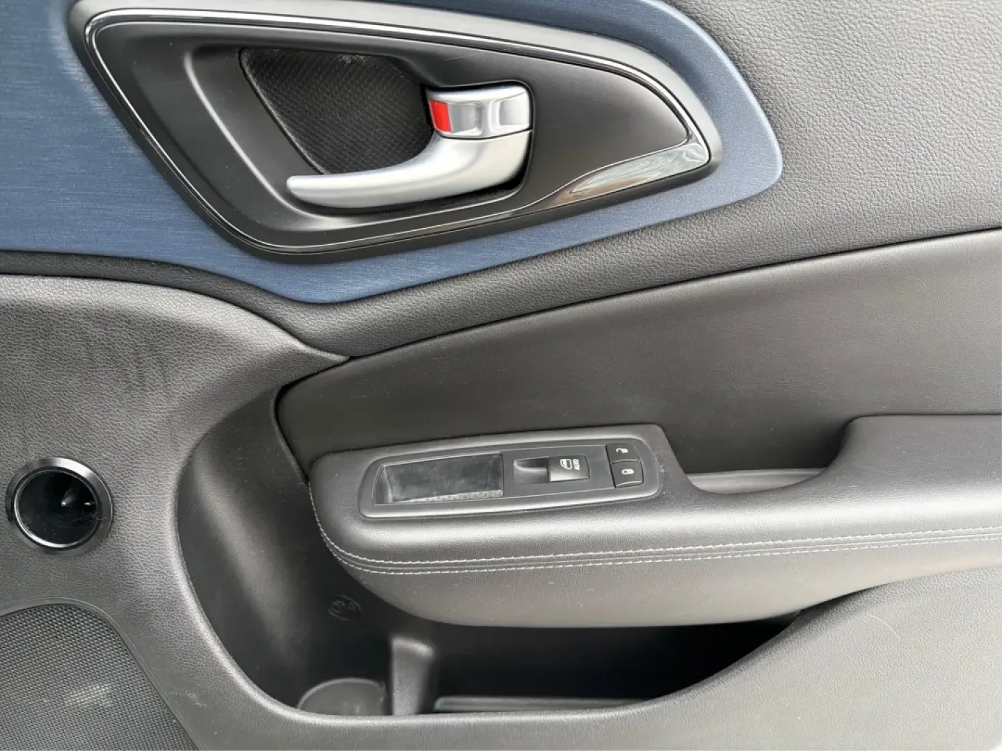 2016 Chrysler 200 S (1C3CCCBB3GN) with an Other engine, located at 1951 S Dayton Lakeview Rd., New Carlisle, OH, 45344, (937) 908-9800, 39.890999, -84.050255 - **Elevate Your Commute with the 2016 Chrysler 200 S at Advantage Car and Credit - Vandalia!**<br /> <br /> Are you looking for the perfect blend of style, comfort, and performance for your daily commute or family outings? The 2016 Chrysler 200 S is your ideal companion, offering a sophisticated seda - Photo#20