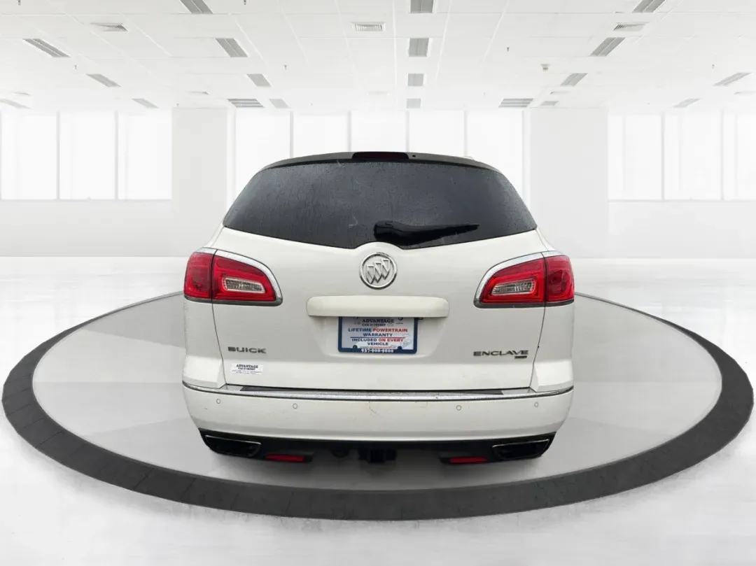 2014 Buick Enclave Leather (5GAKVBKD7EJ) with an 3.6L V-6 gasoline direct injection engine, located at 1184 Kauffman Ave, Fairborn, OH, 45324, (937) 908-9800, 39.807072, -84.030914 - **Experience the Ultimate Family Adventure with the 2014 Buick Enclave at Advantage Car and Credit!** <br /> <br /> Are you a growing family seeking the perfect vehicle to accommodate your busy lifestyle? Look no further than this stunning 2014 Buick Enclave, now available at Advantage Car and Credi - Photo#3