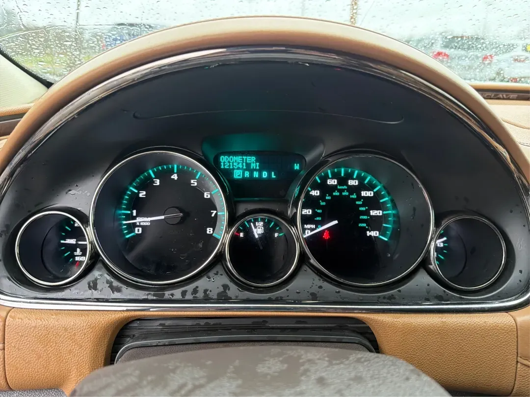 2014 Buick Enclave Leather (5GAKVBKD7EJ) with an 3.6L V-6 gasoline direct injection engine, located at 1184 Kauffman Ave, Fairborn, OH, 45324, (937) 908-9800, 39.807072, -84.030914 - **Experience the Ultimate Family Adventure with the 2014 Buick Enclave at Advantage Car and Credit!** <br /> <br /> Are you a growing family seeking the perfect vehicle to accommodate your busy lifestyle? Look no further than this stunning 2014 Buick Enclave, now available at Advantage Car and Credi - Photo#14