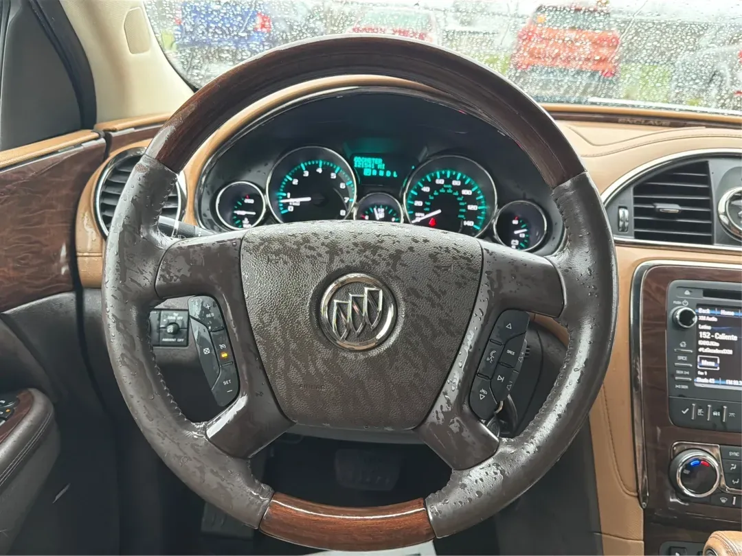 2014 Buick Enclave Leather (5GAKVBKD7EJ) with an 3.6L V-6 gasoline direct injection engine, located at 1184 Kauffman Ave, Fairborn, OH, 45324, (937) 908-9800, 39.807072, -84.030914 - **Experience the Ultimate Family Adventure with the 2014 Buick Enclave at Advantage Car and Credit!** <br /> <br /> Are you a growing family seeking the perfect vehicle to accommodate your busy lifestyle? Look no further than this stunning 2014 Buick Enclave, now available at Advantage Car and Credi - Photo#15