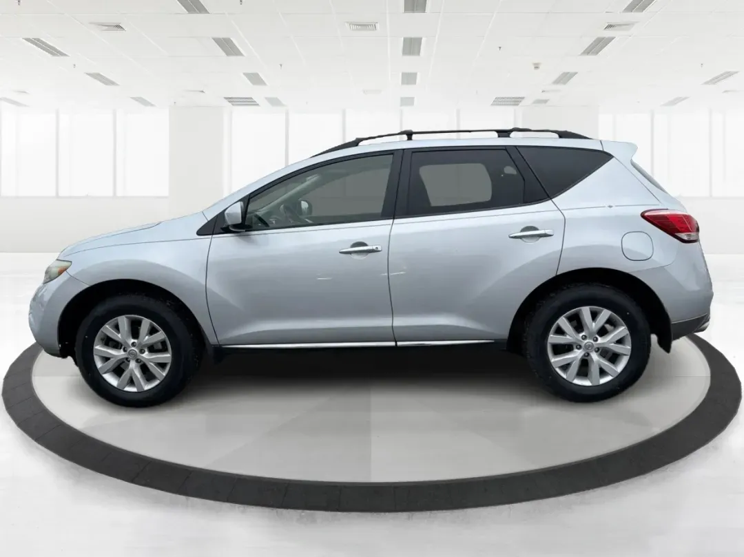 2014 Nissan Murano SL AWD (JN8AZ1MW2EW) with an 3.5L V6 DOHC 24V engine, Continuously Variable Transmission transmission, located at 1184 Kauffman Ave, Fairborn, OH, 45324, (937) 908-9800, 39.807072, -84.030914 - 2014 Nissan Murano SL AWD - Photo#5
