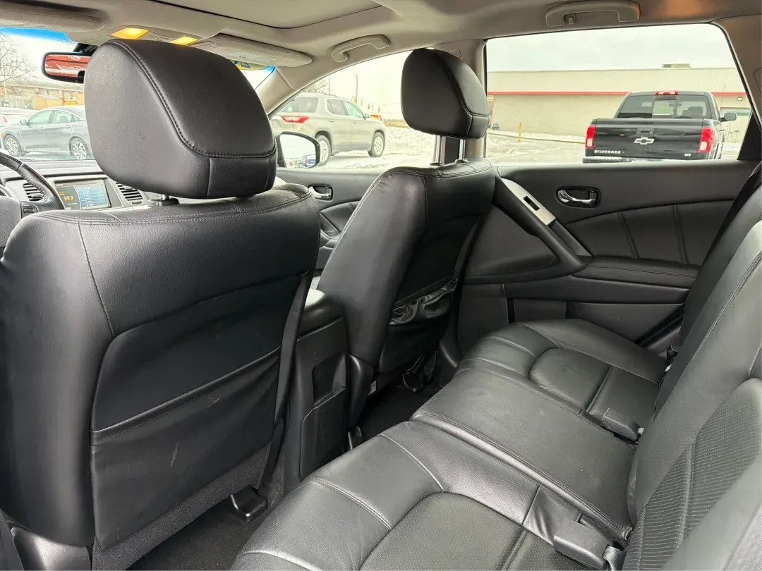 2014 Nissan Murano SL AWD (JN8AZ1MW2EW) with an 3.5L V6 DOHC 24V engine, Continuously Variable Transmission transmission, located at 1184 Kauffman Ave, Fairborn, OH, 45324, (937) 908-9800, 39.807072, -84.030914 - 2014 Nissan Murano SL AWD - Photo#10