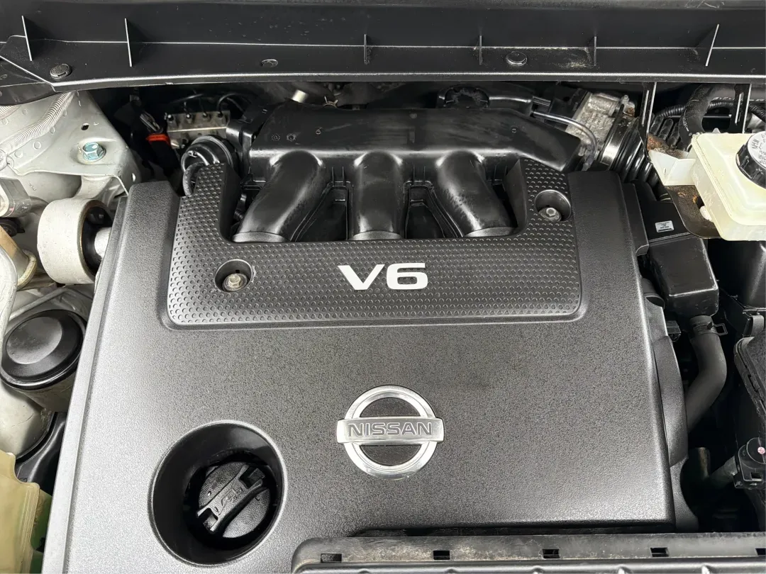 2014 Nissan Murano SL AWD (JN8AZ1MW2EW) with an 3.5L V6 DOHC 24V engine, Continuously Variable Transmission transmission, located at 1184 Kauffman Ave, Fairborn, OH, 45324, (937) 908-9800, 39.807072, -84.030914 - 2014 Nissan Murano SL AWD - Photo#11