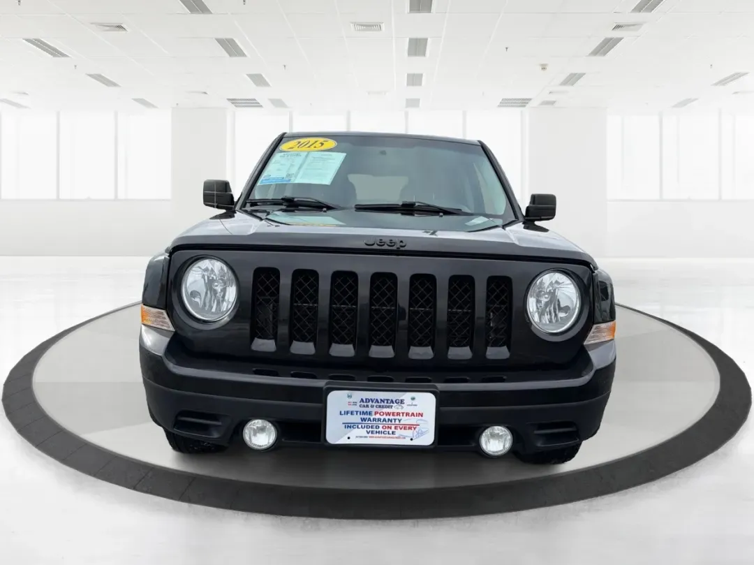 2015 Jeep Patriot Altitude Edition (1C4NJPBA7FD) with an 2L I-4 DOHC engine, located at 1184 Kauffman Ave, Fairborn, OH, 45324, (937) 908-9800, 39.807072, -84.030914 - 2015 Jeep Patriot Altitude Edition - Photo#7