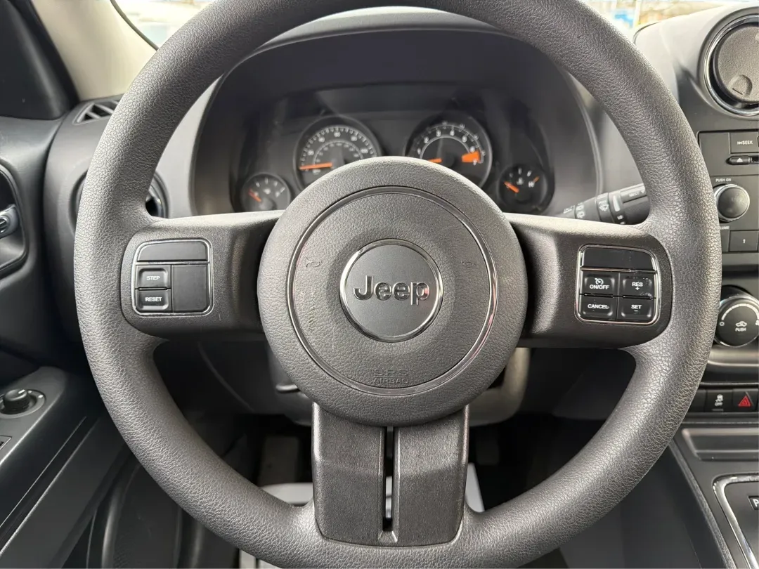 2015 Jeep Patriot Altitude Edition (1C4NJPBA7FD) with an 2L I-4 DOHC engine, located at 1184 Kauffman Ave, Fairborn, OH, 45324, (937) 908-9800, 39.807072, -84.030914 - 2015 Jeep Patriot Altitude Edition - Photo#16