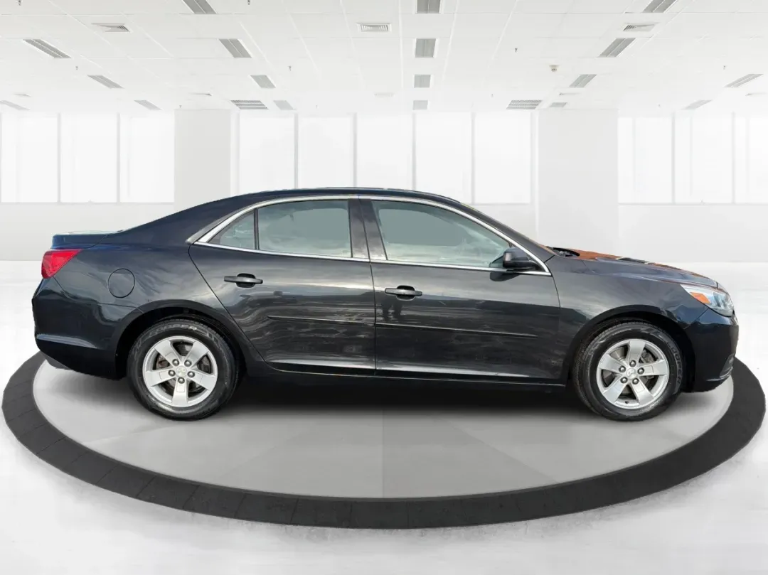 2014 Chevrolet Malibu 1LS (1G11B5SL3EF) with an ECOTEC 2.5L I-4 gasoline direct injection engine, located at 1230 East Main St, Xenia, OH, 45385, (937) 908-9800, 39.688026, -83.910172 - Discover the perfect blend of style, comfort, and performance with the 2014 Chevrolet Malibu 1LS, now available at Advantage Car and Credit in Xenia, OH! If you're seeking a dependable vehicle for your daily commute, weekend getaways, or family outings, this sedan is designed to meet your needs. Wit - Photo#1