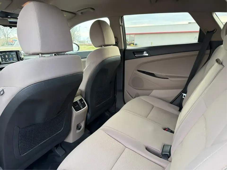 2019 Hyundai Tucson SEL (KM8J3CAL6KU) with an Theta 2.4L I-4 gasoline direct injection engine, 6A transmission, located at 1099 N County Rd 25A, Troy, OH, 45373, (937) 908-9800, 40.057079, -84.212883 - **Adventure Awaits with the 2019 Hyundai Tucson SEL at Advantage Car and Credit - Fairborn!**<br /> <br /> Are you ready to elevate your lifestyle and explore the great outdoors? The 2019 Hyundai Tucson SEL is the perfect companion for both weekend adventures and everyday commutes. With its spacious - Photo#10