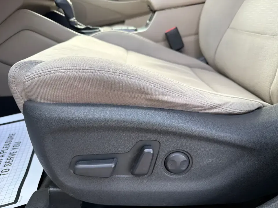 2019 Hyundai Tucson SEL (KM8J3CAL6KU) with an Theta 2.4L I-4 gasoline direct injection engine, 6A transmission, located at 1099 N County Rd 25A, Troy, OH, 45373, (937) 908-9800, 40.057079, -84.212883 - **Adventure Awaits with the 2019 Hyundai Tucson SEL at Advantage Car and Credit - Fairborn!**<br /> <br /> Are you ready to elevate your lifestyle and explore the great outdoors? The 2019 Hyundai Tucson SEL is the perfect companion for both weekend adventures and everyday commutes. With its spacious - Photo#17