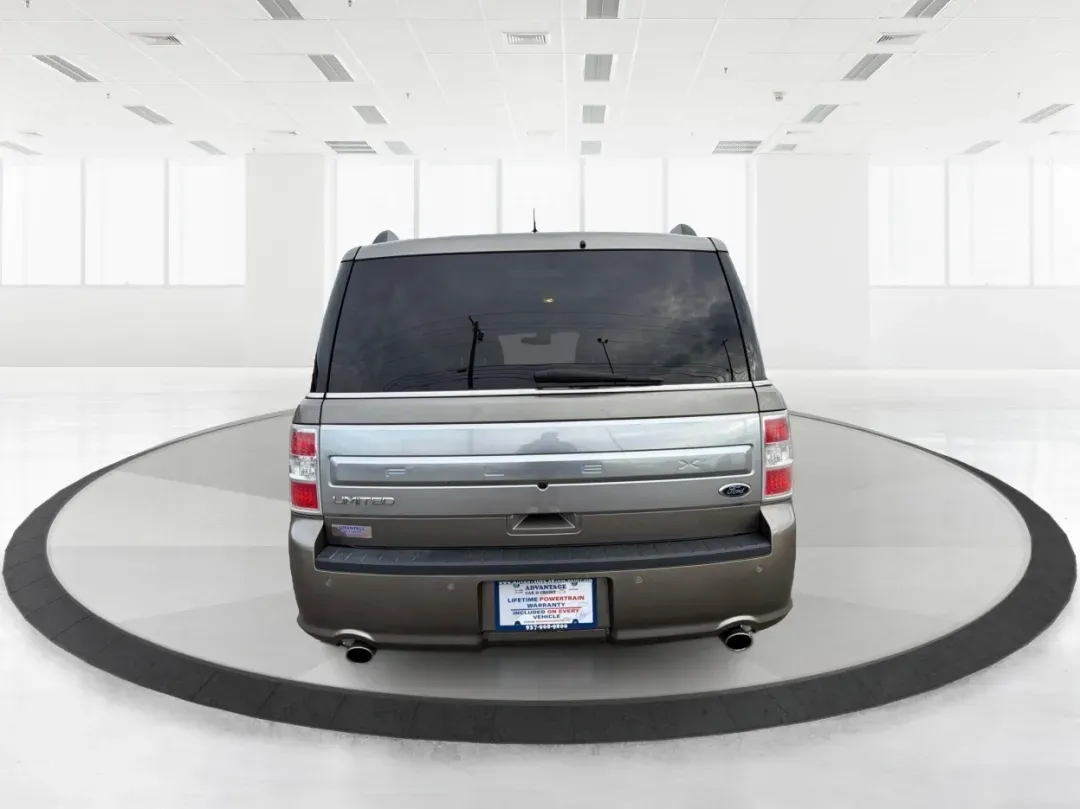 2014 Ford Flex Limited (2FMGK5D89EB) with an 3.5L V-6 DOHC engine, located at 4508 South Dixie Dr, Moraine, OH, 45439, (937) 908-9800, 39.689976, -84.218452 - Are you ready to upgrade your lifestyle with a reliable vehicle that accommodates both family adventures and daily commutes? Look no further than this stunning 2014 Ford Flex Limited, available now at Advantage Car and Credit in Moraine, OH. With its spacious interior, versatile cargo capacity, and - Photo#3